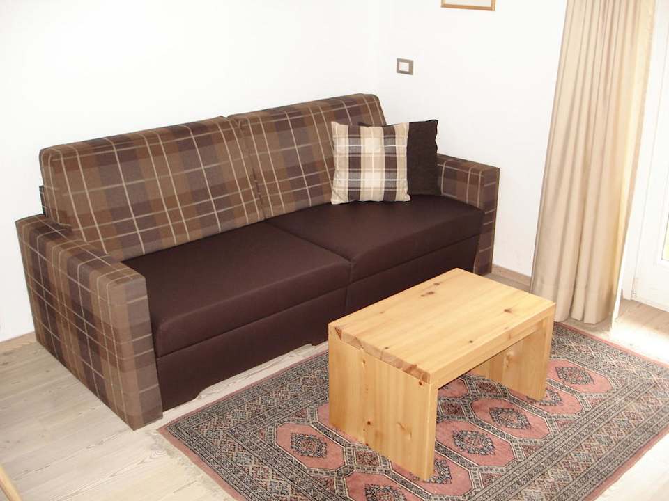 Winzige Sitzecke im Wohnraum Mountain Residence Christophorus