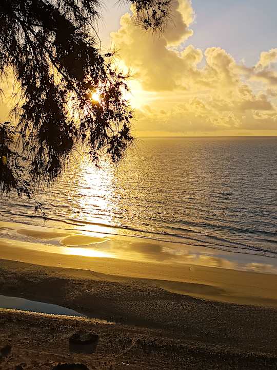 Strand Marina Playa Suite Hotel