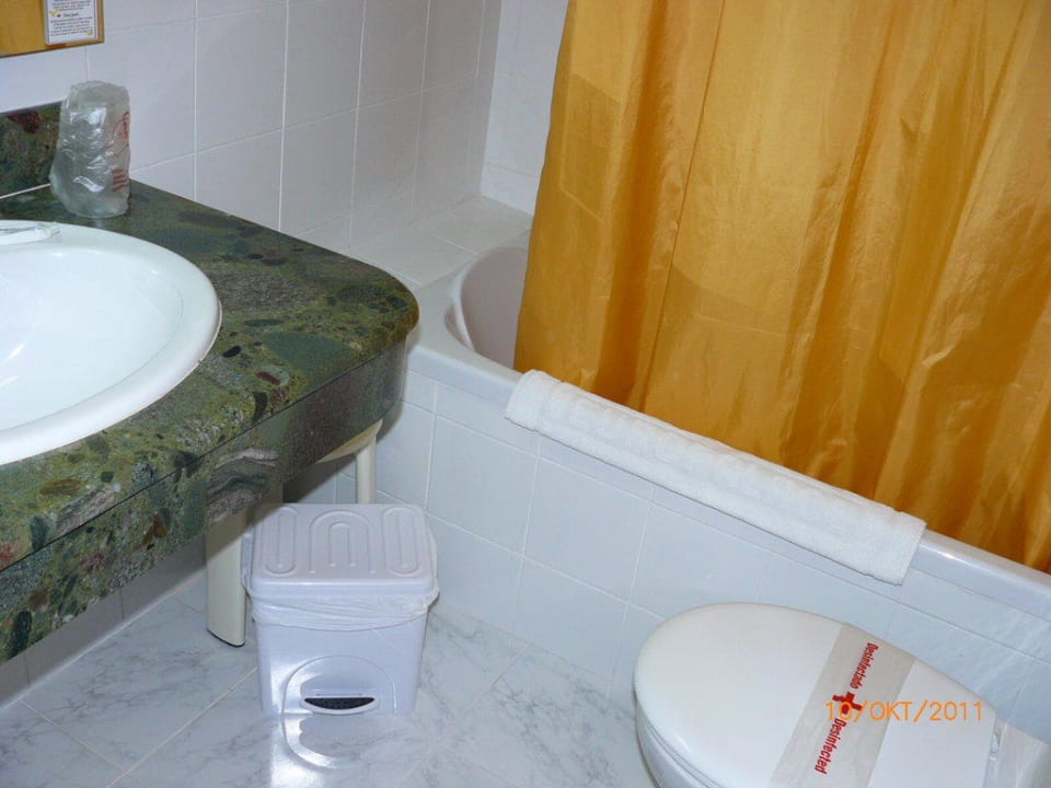 Bathroom Hotel Europalace