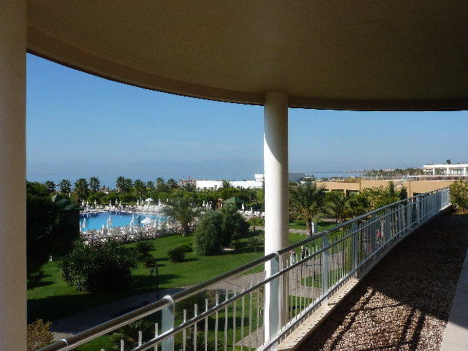 Blick auf den Hauptpool Voyage Belek Golf & Spa