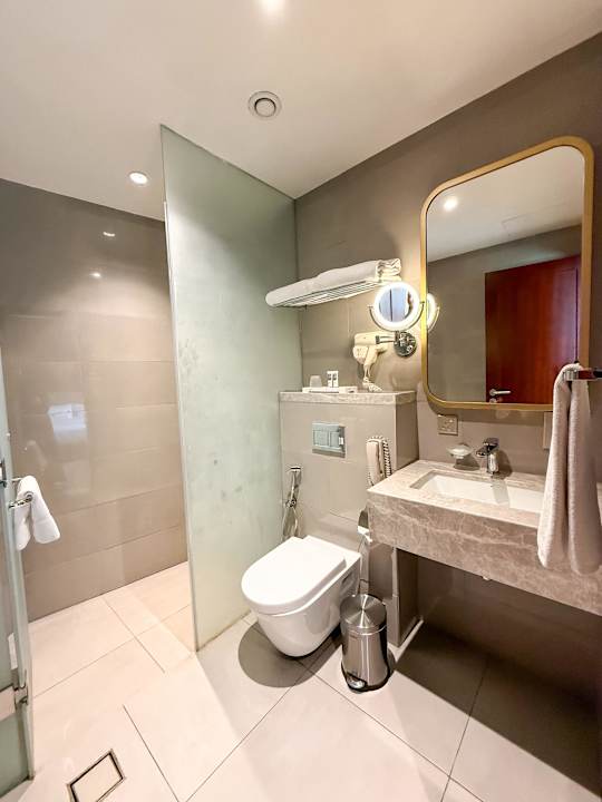 Zimmer City Seasons Suites