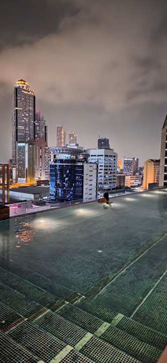 Pool Eastin Grand Hotel Sathorn
