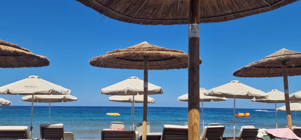 Strand High Beach Resort