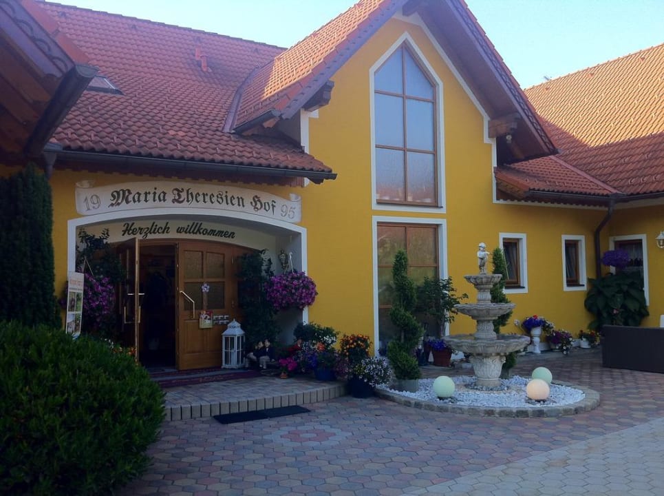 Hotelansicht Empfang Hotel Maria Theresien Hof Loipersdorf