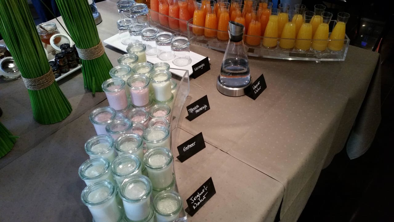 Teil des Frühstückbuffets Hotel Santo