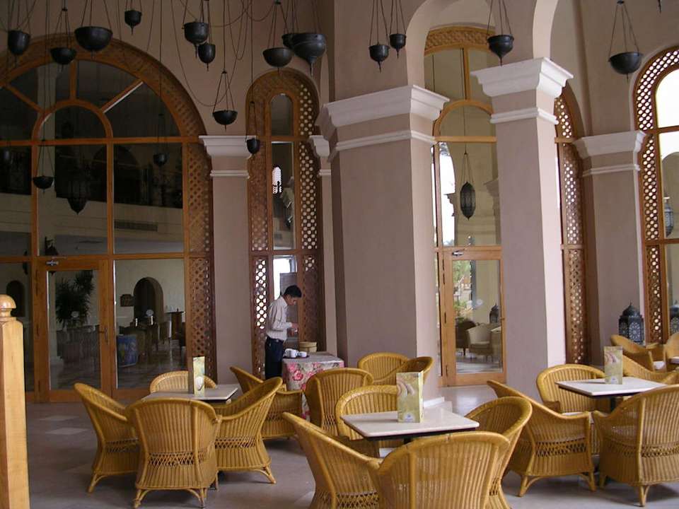 Winebar Ghazala Gardens