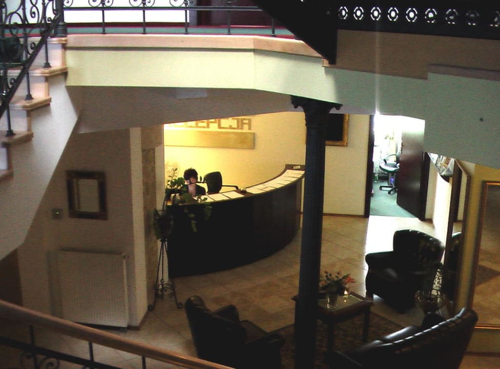 Eingangsbereich mit Rezeption Kurhotel Berliner