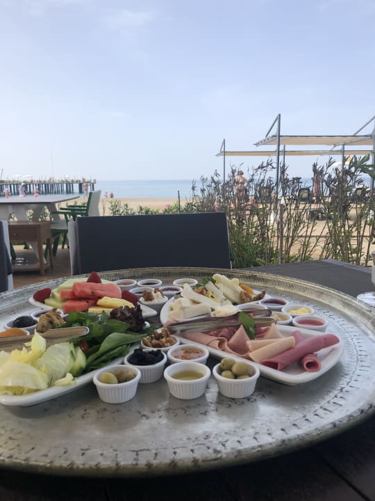 Gastro Xanadu Resort Hotel