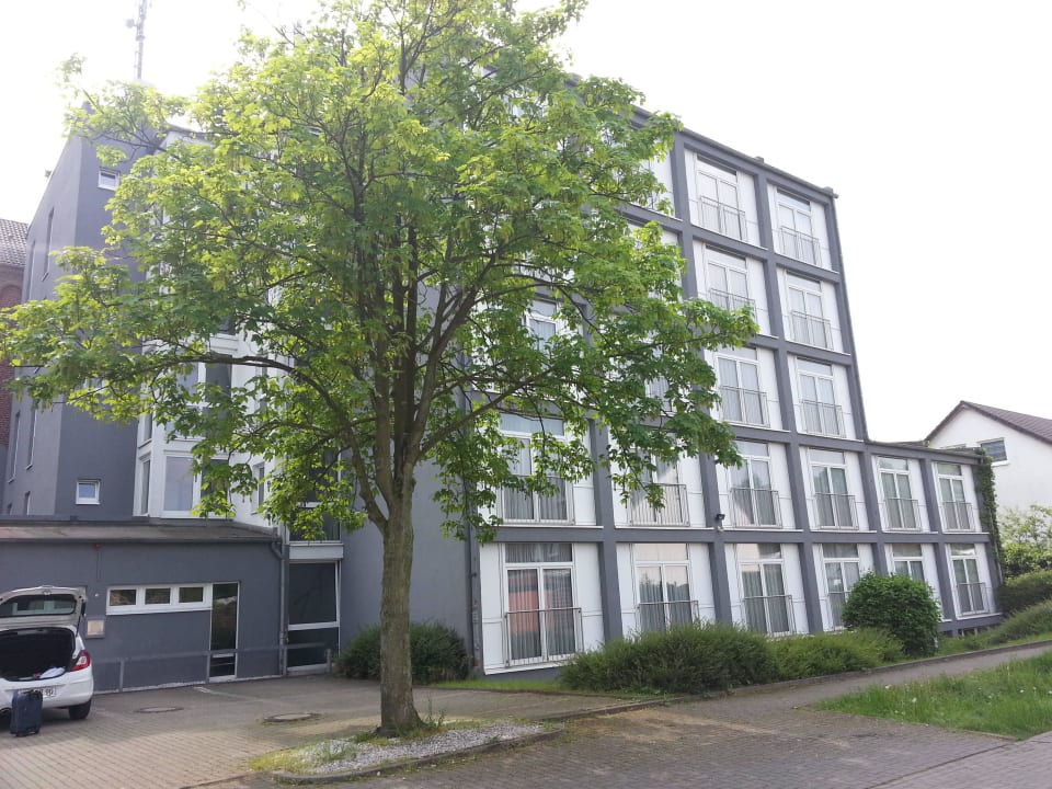 Von der rechten Seite Hotel Dampfmühle