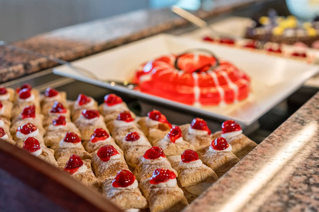 Buffet HARPIN Happy Days Beach Hotel