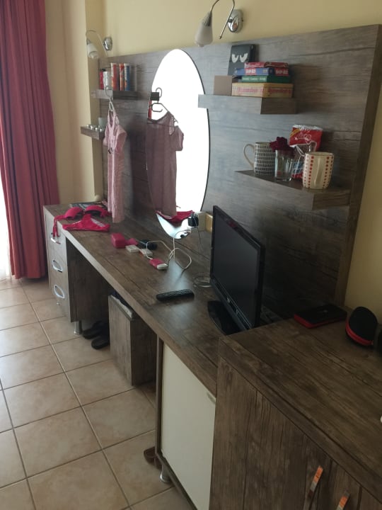 Zimmer Sayanora Hotel