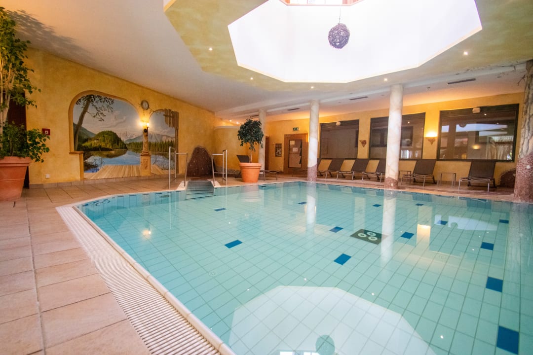 Pool Hotel Waldhof