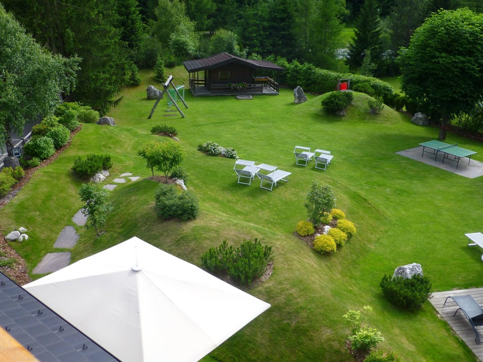 Garten u. Liegewiese Hotel Arnaria