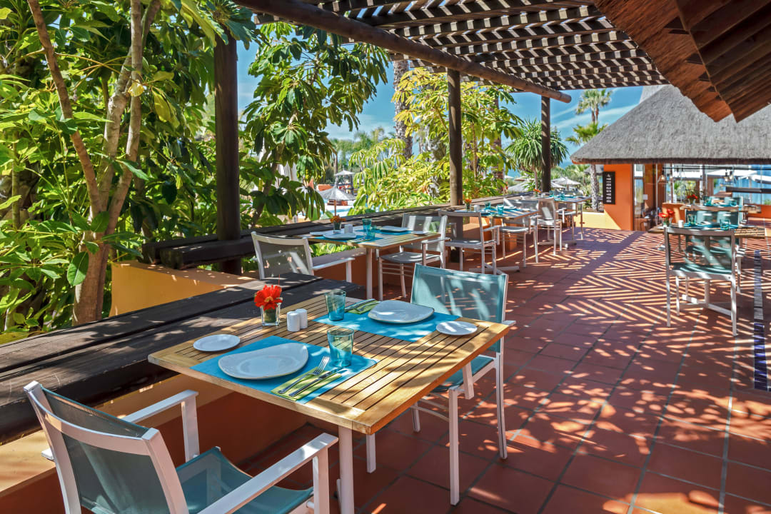 BEACH CLUB LA BAHIA Royal Hideaway Sancti Petri