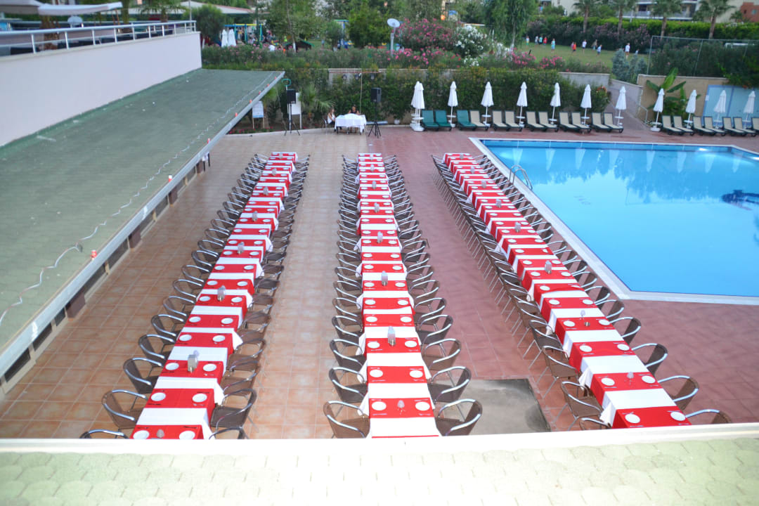 Bestuhlung zum Stammgästetreffen Hane Family Resort