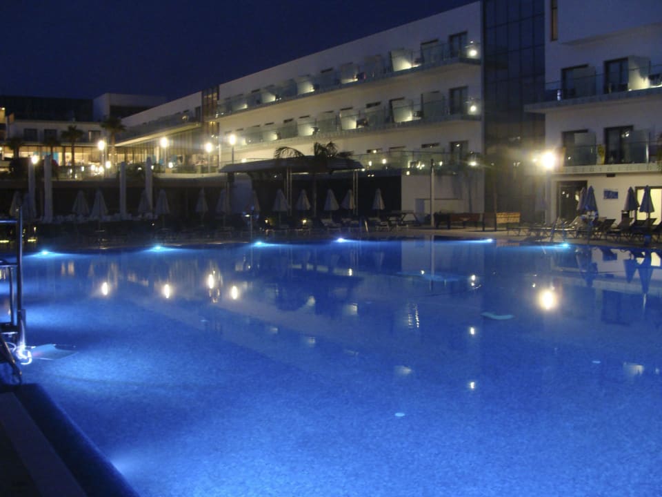 Pool bei Nacht Hipotels Gran Conil Hotel