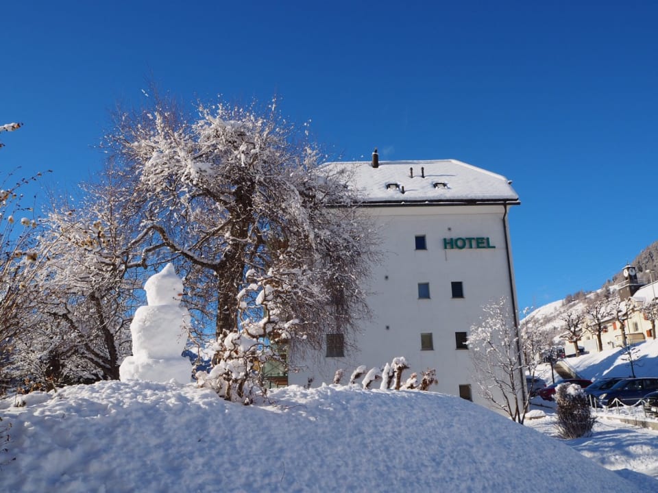 Außenansicht Typically Swiss Hotel Altana