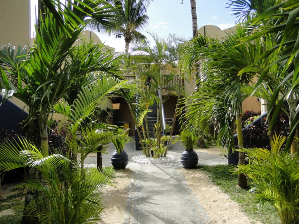 Schöne Gartenanlage Veranda Pointe aux Biches Hotel