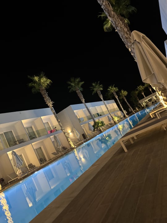 Pool White Dreams Resort & Anex