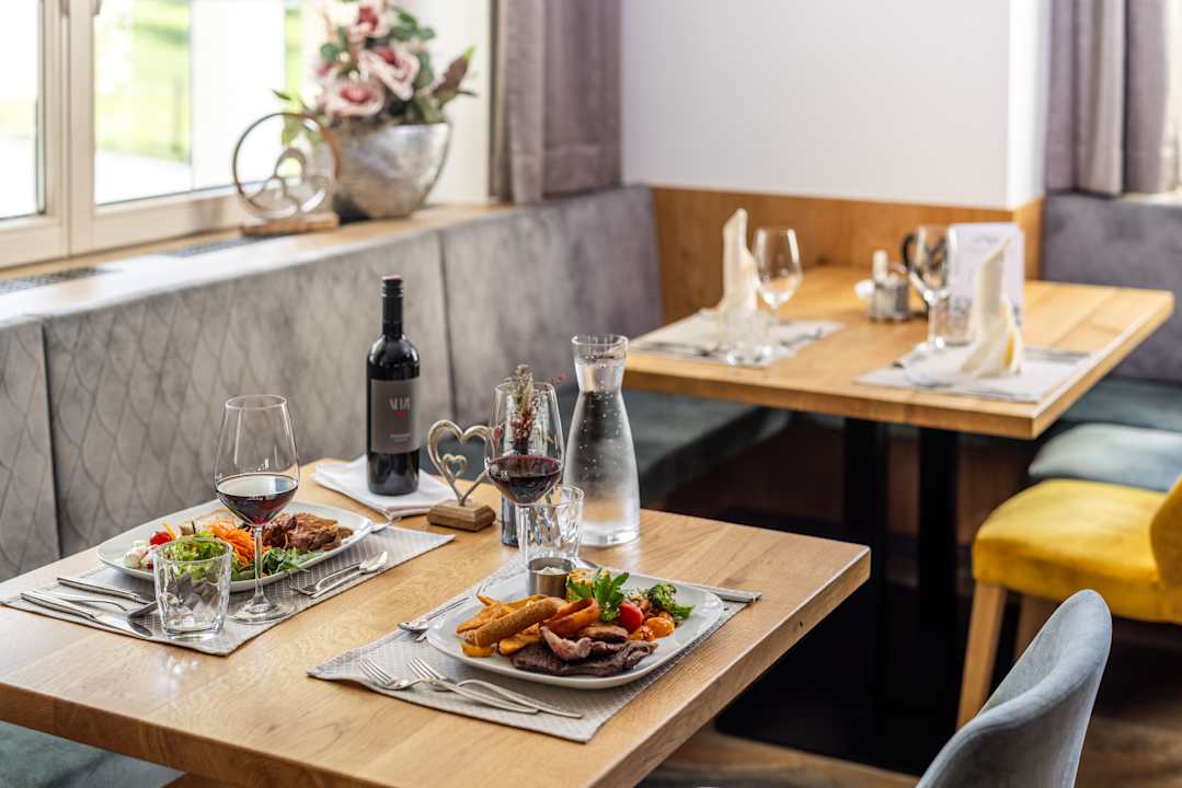 Gastro Hotel Almhof Lackner