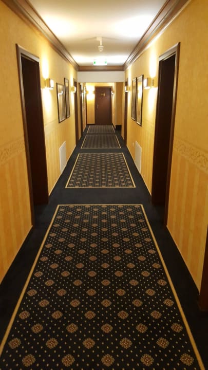 Schön gestaltete Flure Göbel's Sophien Hotel