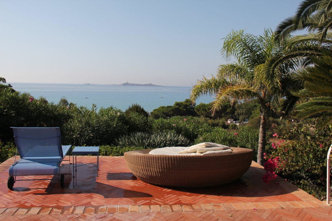 Ausblick aufs Meer vom Pool aus Hotel Residence Fenicia