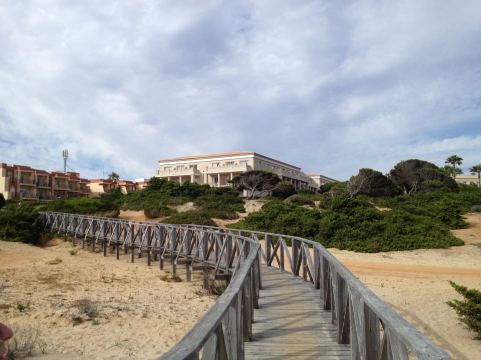 Weg vom Strand zum Hotel Valentin Sancti Petri