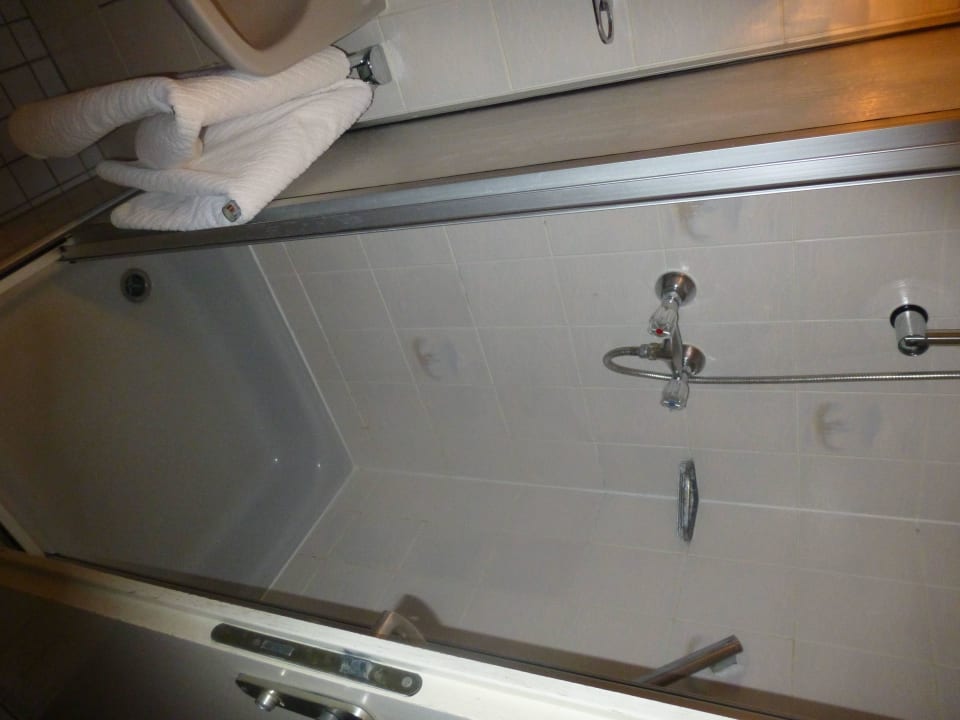 Bad Hotel Kunibert der Fiese