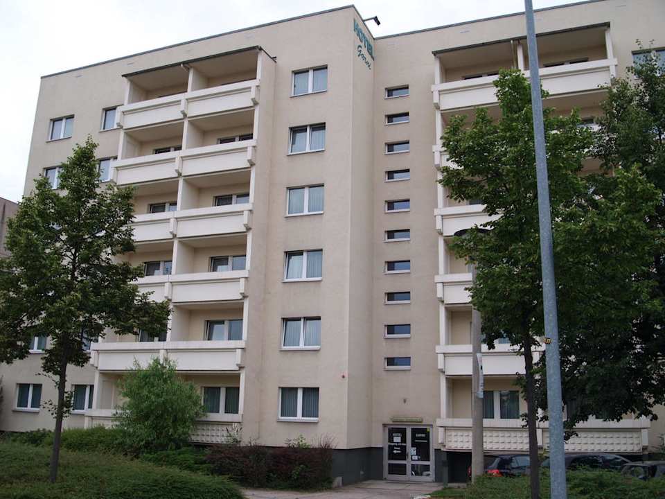 Hotel von außen Days Inn Leipzig City Centre