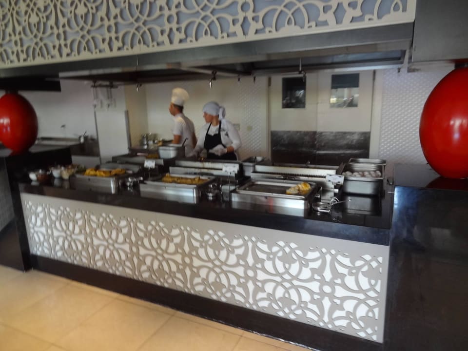 Lecker Well Palace Side