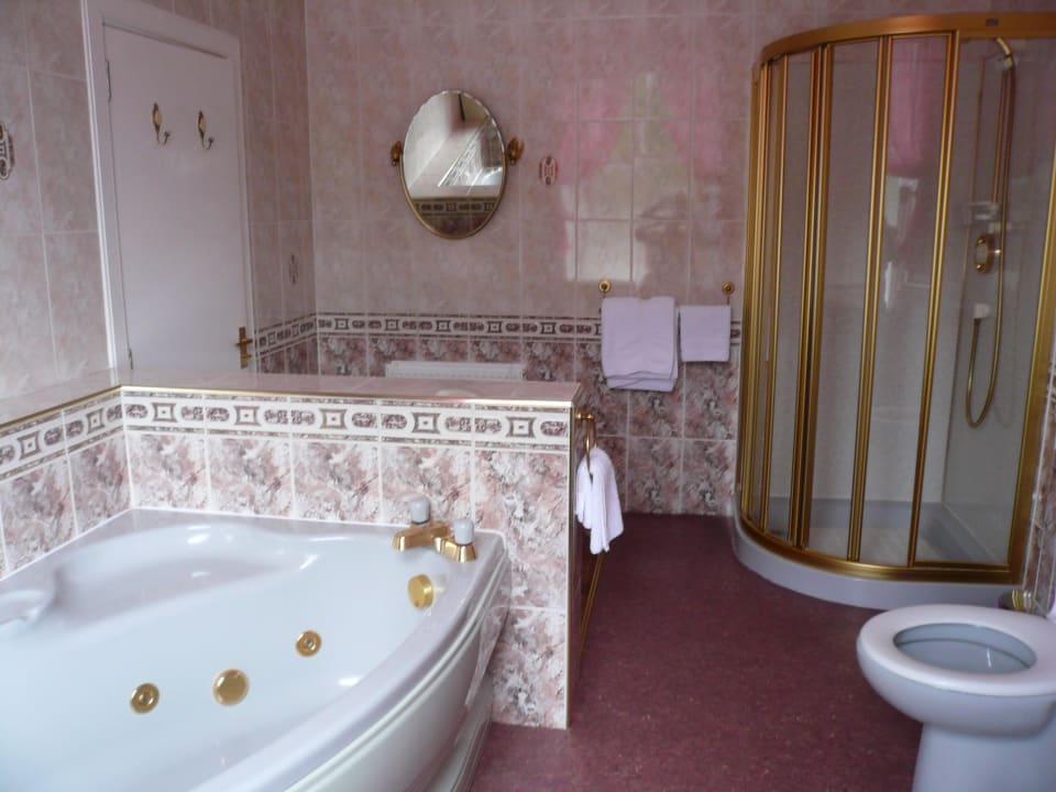 Balfluig room mit Whirlpool The Gordon Guest House