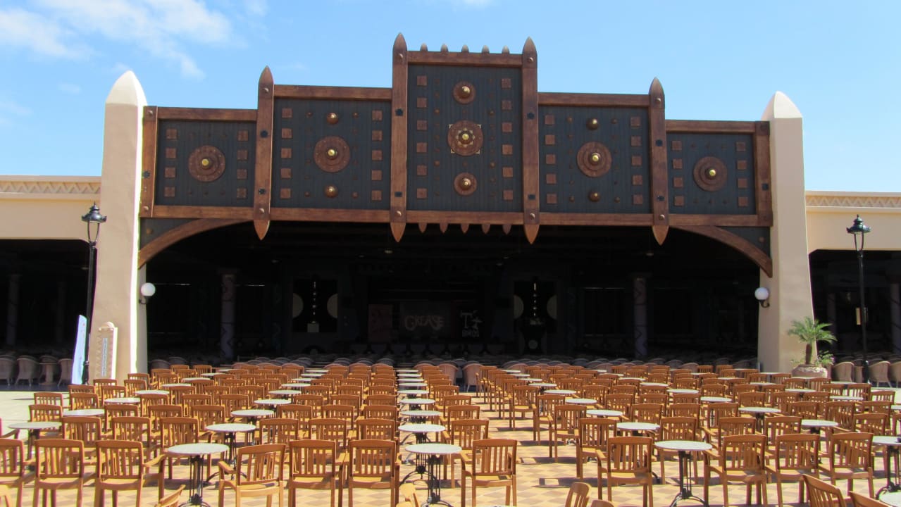 Showbühne Hotel Riu Touareg