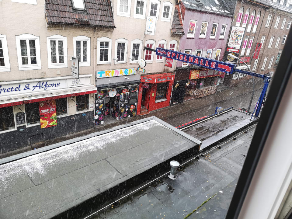 Ausblick St.Joseph Hotel Hamburg St.Pauli Kiez Reeperbahn