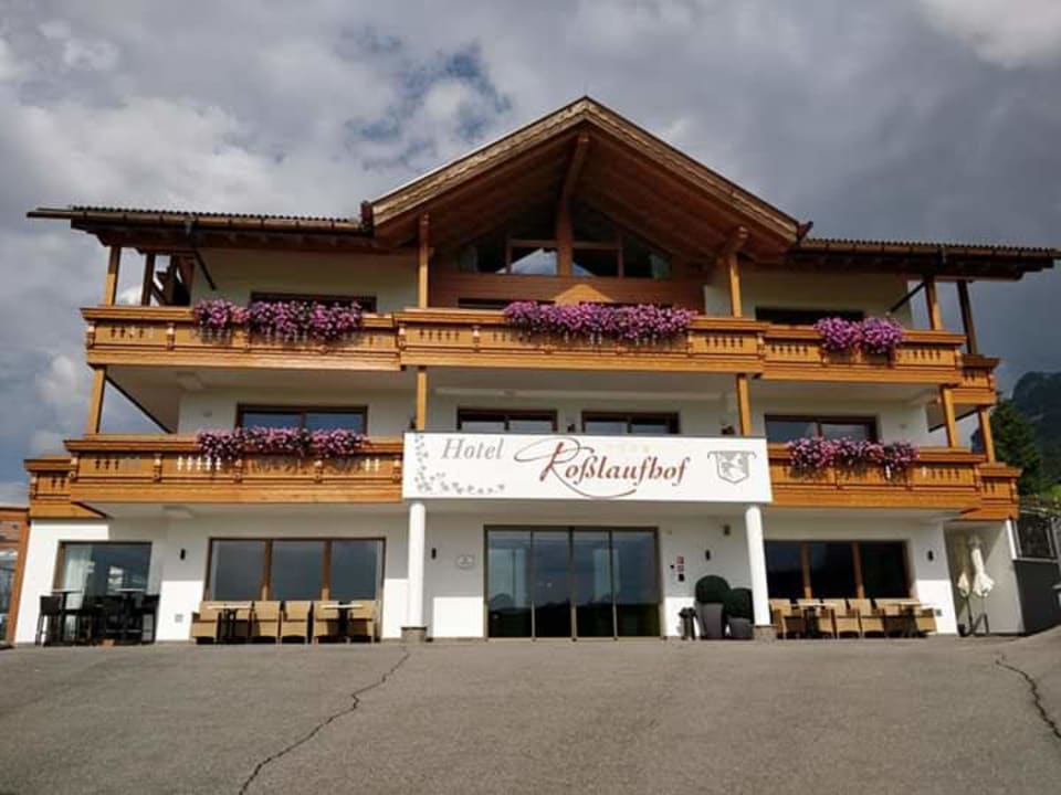 Außenansicht Hotel Roßlaufhof