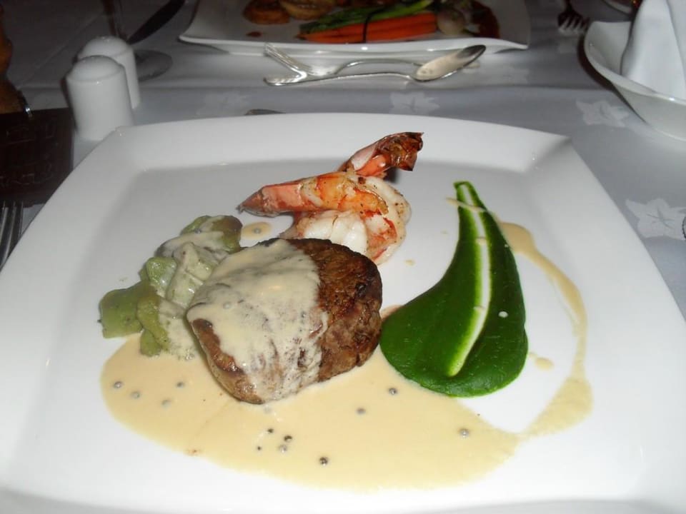 Hervorragende Sterneküche Al Maha, A Luxury Collection Desert Resort & Spa