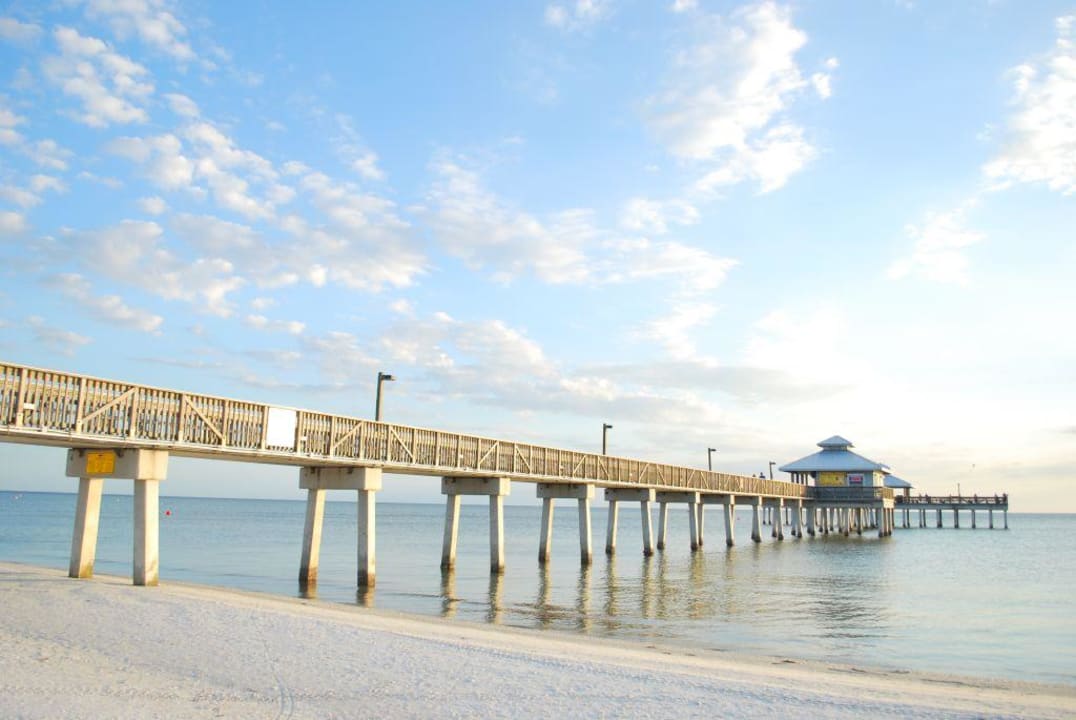 Pelican Pier Edison Beach House