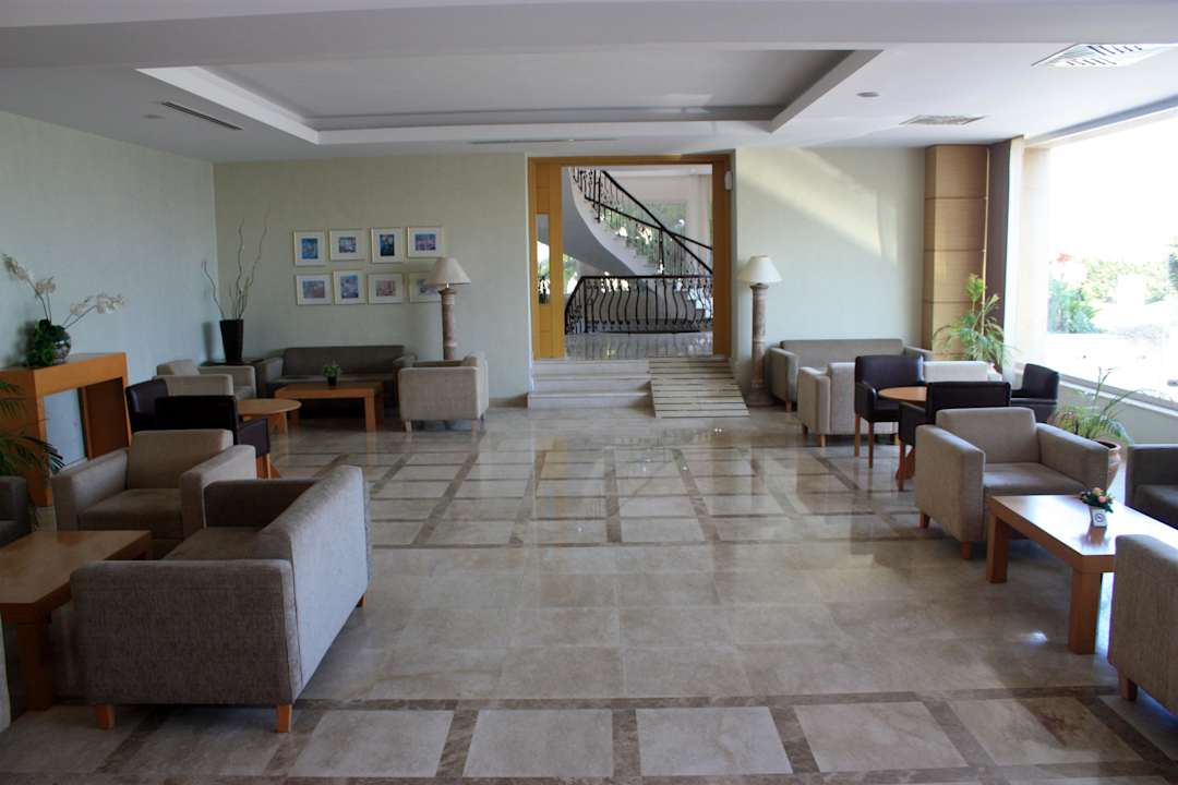 Recepcja Lapta Holiday Club
