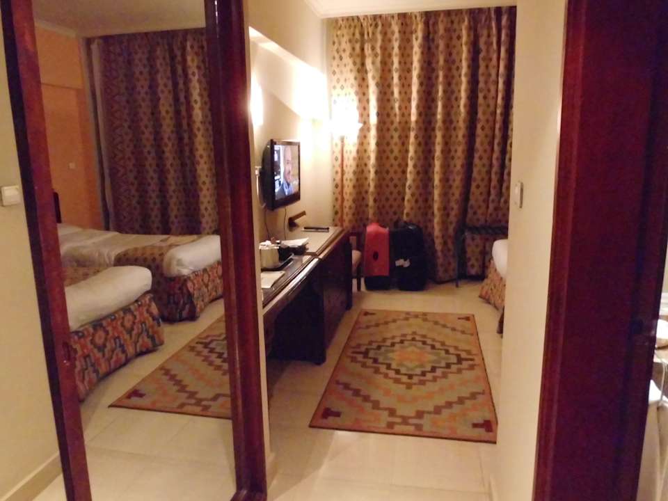 DZ-Standard mit MB SUNRISE Holidays Resort (Adults Only)