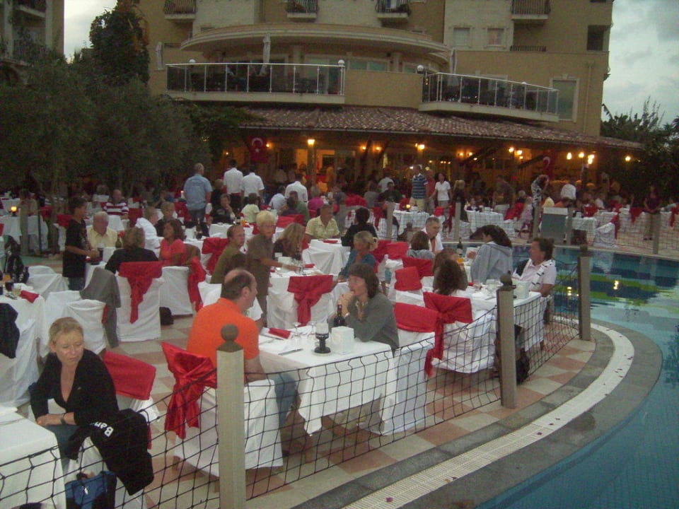 10 Minuten vor Beginn des Abendessens Belek Beach Resort Hotel
