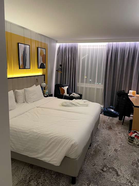 Zimmer voco Dusseldorf Seestern, an IHG Hotel