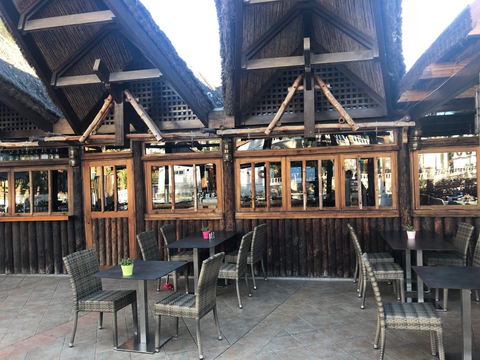 Gastro HL Miraflor Suites Hotel