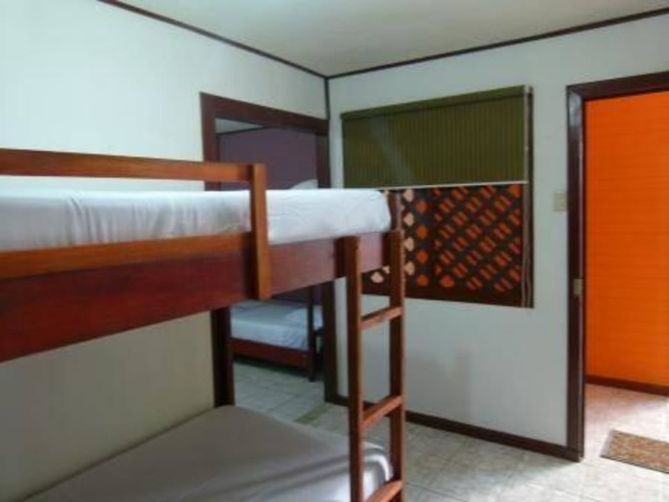 Dorm Aracari Garden Hostel