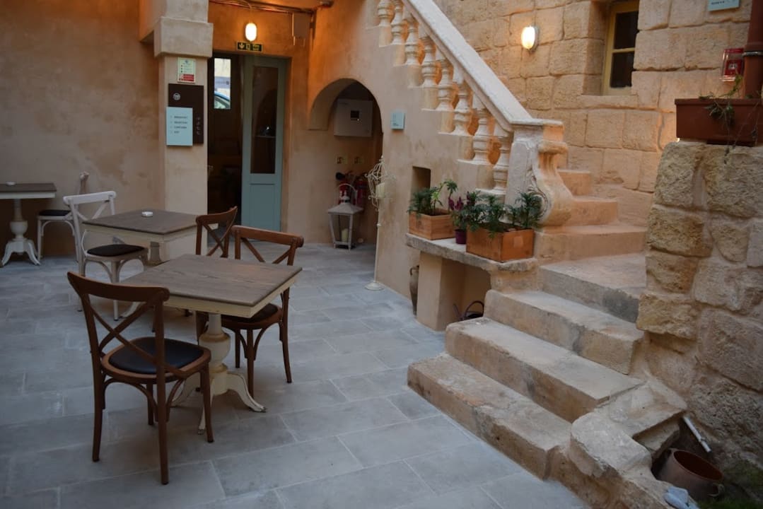 Gastro Talbot & Bons Bed & Breakfast