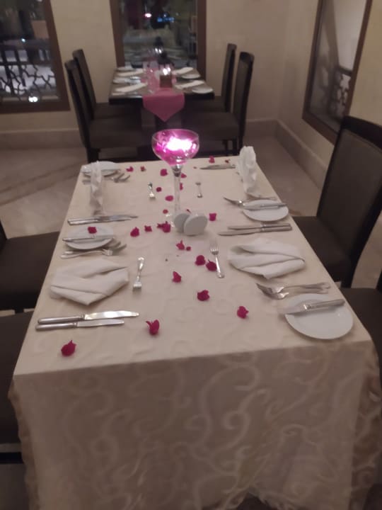 Gastro Miramar Al Aqah Beach Resort