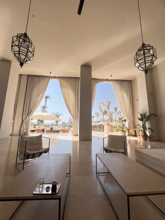 Lobby Serry Beach Resort