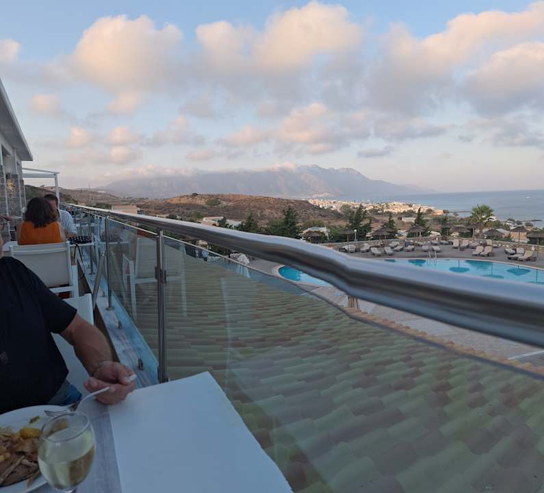 Ausblick Grand Blue Beach Hotel