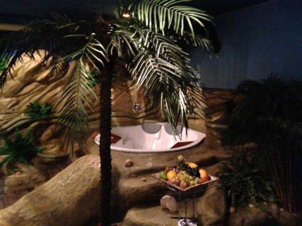 Das romantische  Whirl-Pool direkt im Zimmer. Aparthotel Goldey