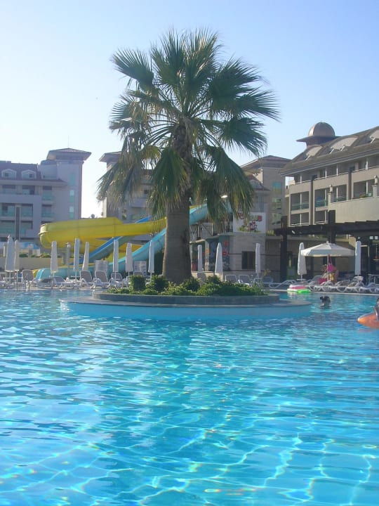 Palmeninsel Seamelia Beach Resort