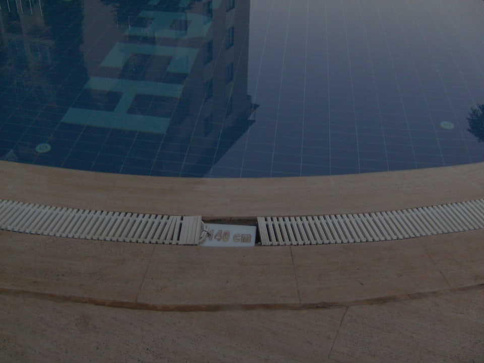 Unfallgefahr am Kinderbecken MC Mahberi Beach Hotel