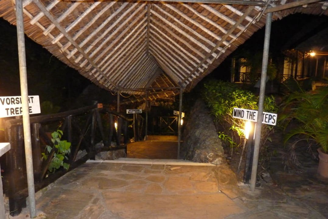 Vorsicht Treppe  Hotel Papillon Lagoon Reef
